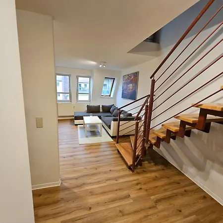 57m2 2 Raum Maisonetten Im Zittauer Stadtzentrum Innenstadt Innenring Lage Markt Und Rathaus Naehe *