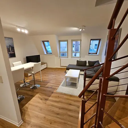 57m2 2 Raum Maisonetten Im Zittauer Stadtzentrum Innenstadt Innenring Lage Markt Und Rathaus Naehe شقة