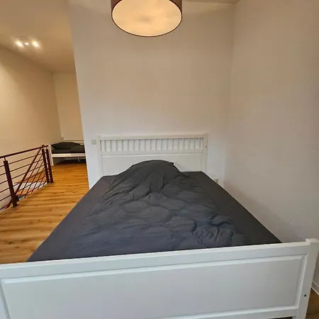 57m2 2 Raum Maisonetten Im Zittauer Stadtzentrum Innenstadt Innenring Lage Markt Und Rathaus Naehe شقة