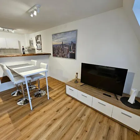 2 Raum Maisonetten Im Zittauer Stadtzentrum Innenstadt Innenring Lage Markt Und Rathaus Naehe Apartment Zittau