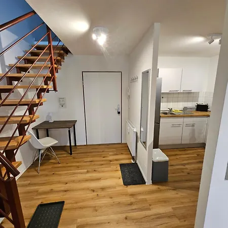 2 Raum Maisonetten Im Zittauer Stadtzentrum Innenstadt Innenring Lage Markt Und Rathaus Naehe Apartment *