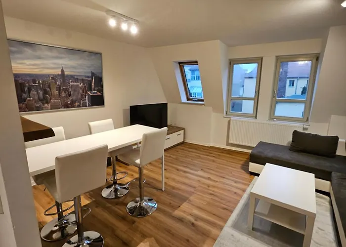 57m2 2 Raum Maisonetten Im Zittauer Stadtzentrum Innenstadt Innenring Lage Markt Und Rathaus Naehe * تسيتاو