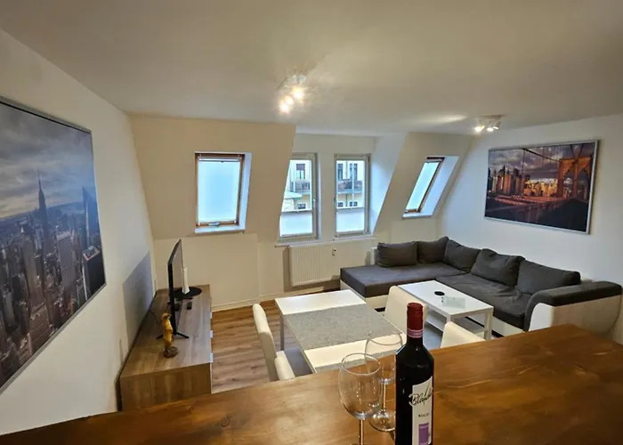 57m2 2 Raum Maisonetten Im Zittauer Stadtzentrum Innenstadt Innenring Lage Markt Und Rathaus Naehe *