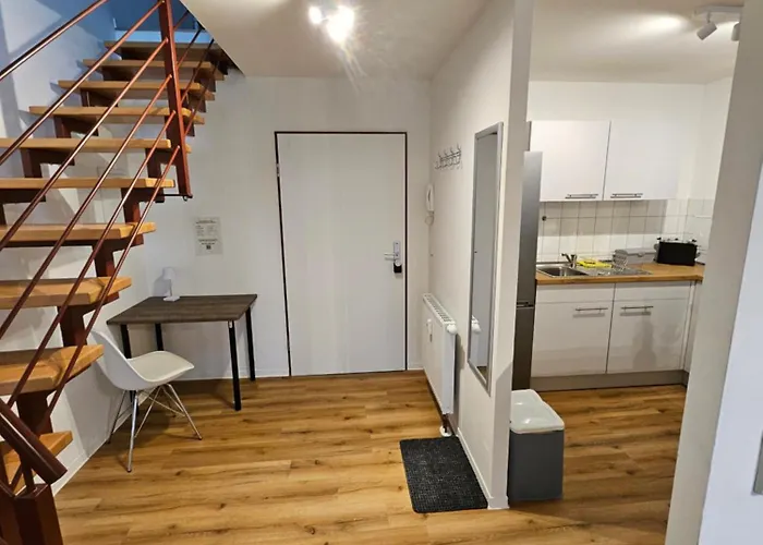 57m2 2 Raum Maisonetten Im Zittauer Stadtzentrum Innenstadt Innenring Lage Markt Und Rathaus Naehe شقة *