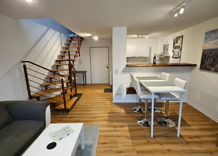 57m2 2 Raum Maisonetten Im Zittauer Stadtzentrum Innenstadt Innenring Lage Markt Und Rathaus Naehe شقة تسيتاو