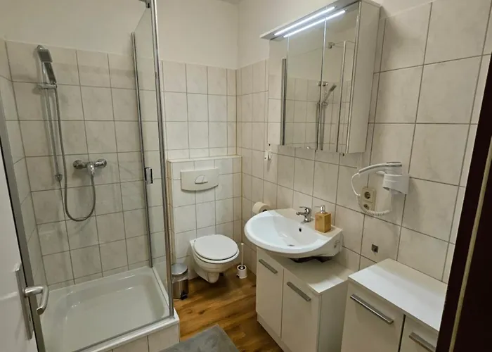 57m2 2 Raum Maisonetten Im Zittauer Stadtzentrum Innenstadt Innenring Lage Markt Und Rathaus Naehe * تسيتاو